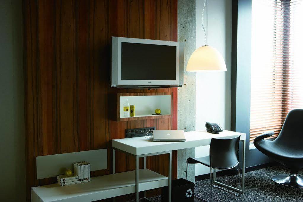 Hotel Alt Quartier Dix30 Brossard Luaran gambar