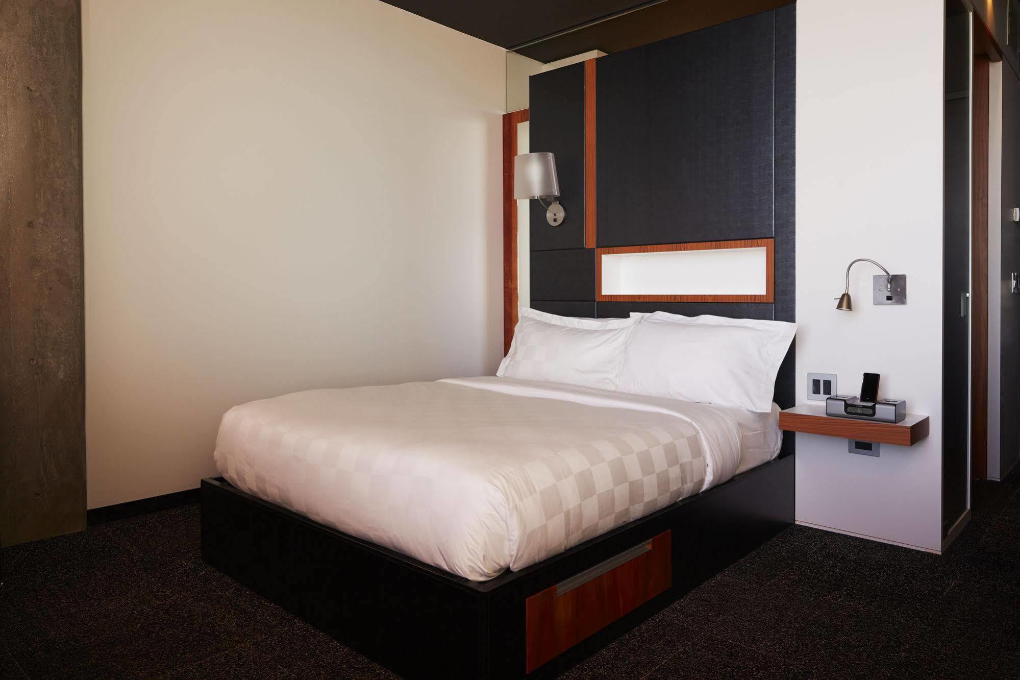 Hotel Alt Quartier Dix30 Brossard Luaran gambar